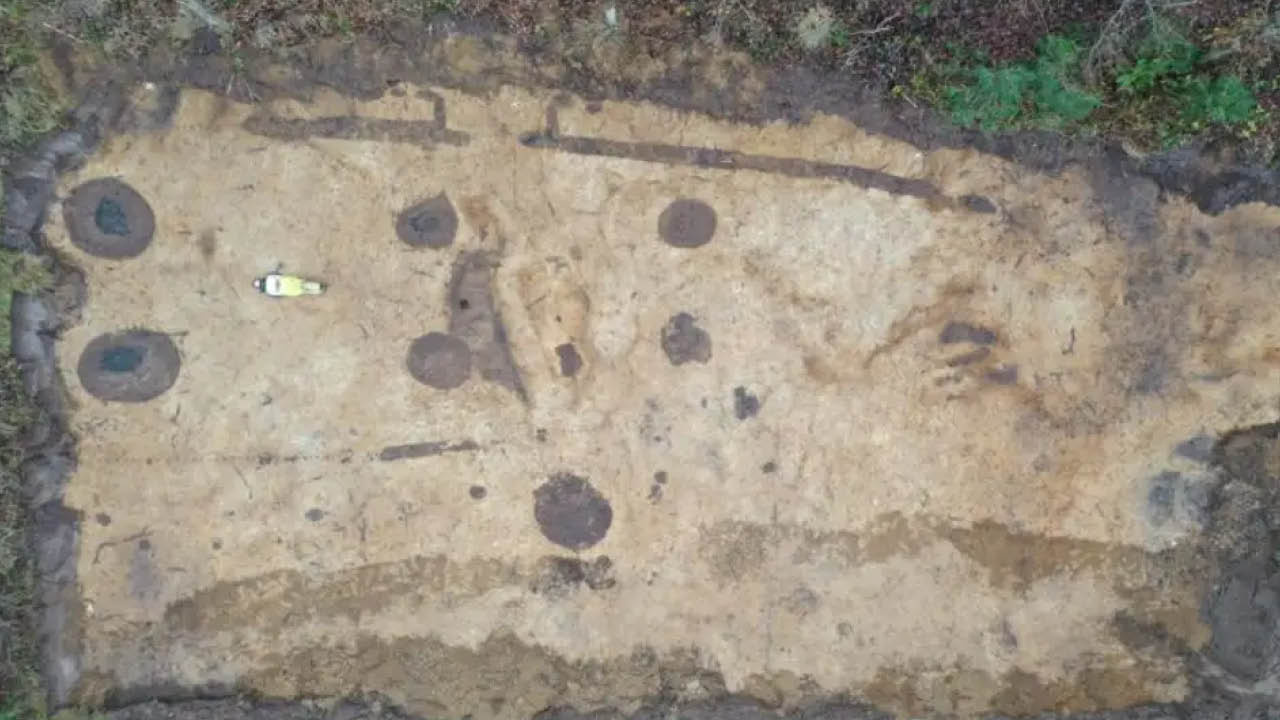 Danimarka’da keşfedilen büyük bir Viking salonunun kalıntıları, araştırmacıları heyecanlandırdı