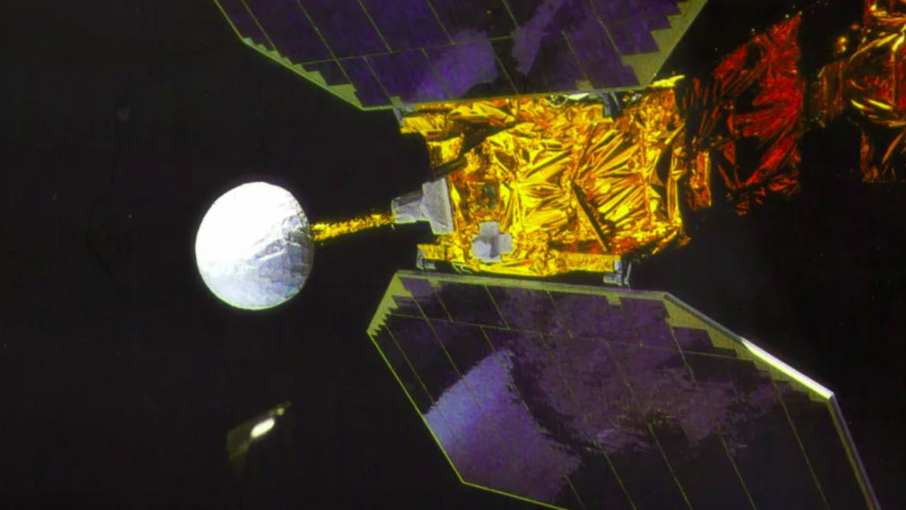NASA’nın 38 yaşındaki “ölü” uydusu, kazasız belasız Dünya’ya ulaştı