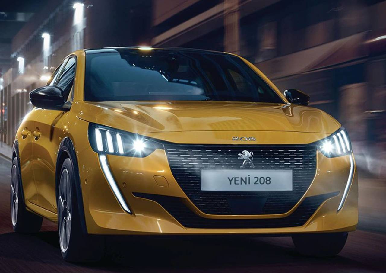 Peugeot 208 fiyatını gören bayiye akın ediyor!