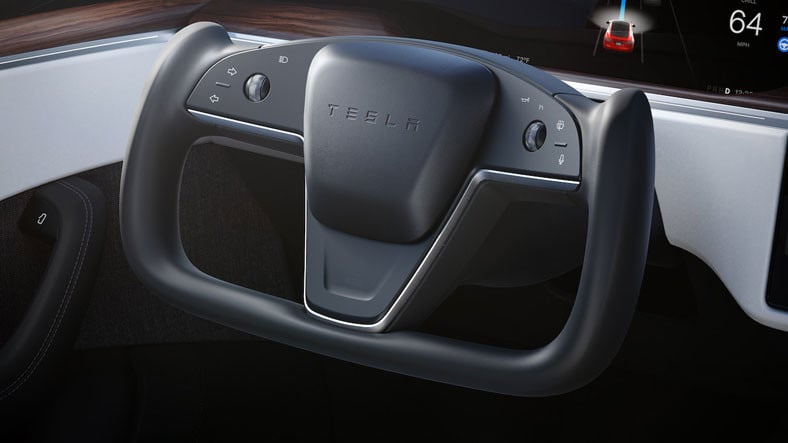 Tesla, ‘Kelebek Direksiyon’ İnadını Bıraktı