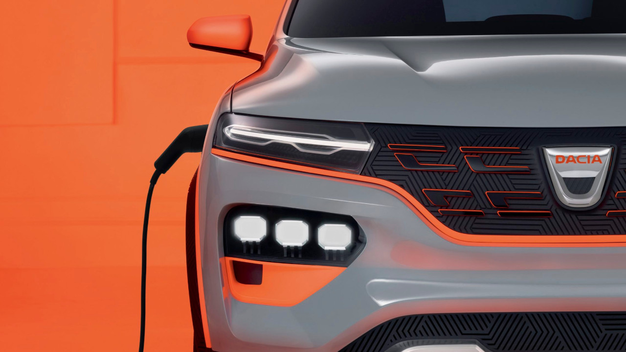 Dacia bombayı patlattı! Tamamen elektrikli Spring 450 bin TL’lik fiyatıyla şaşırttı!