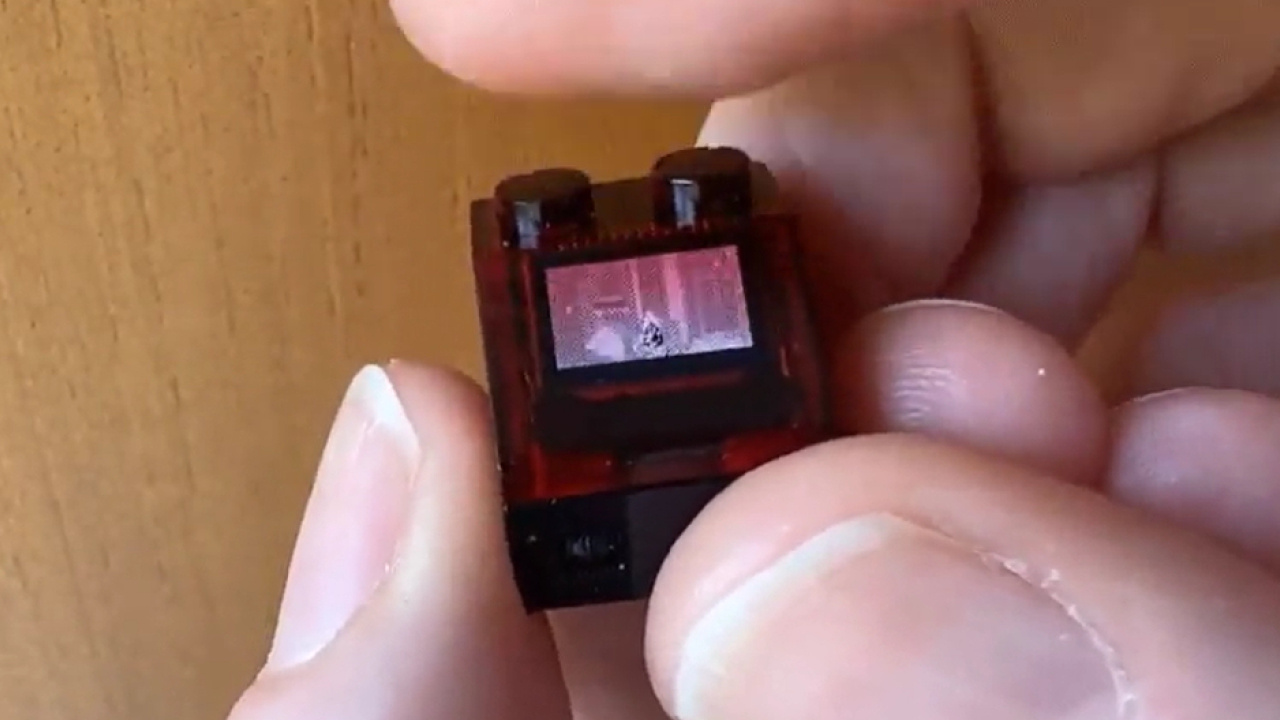 Efsane oyun Doom’un oynanabildiği şeylerin arasına şimdi de Lego parçası girdi