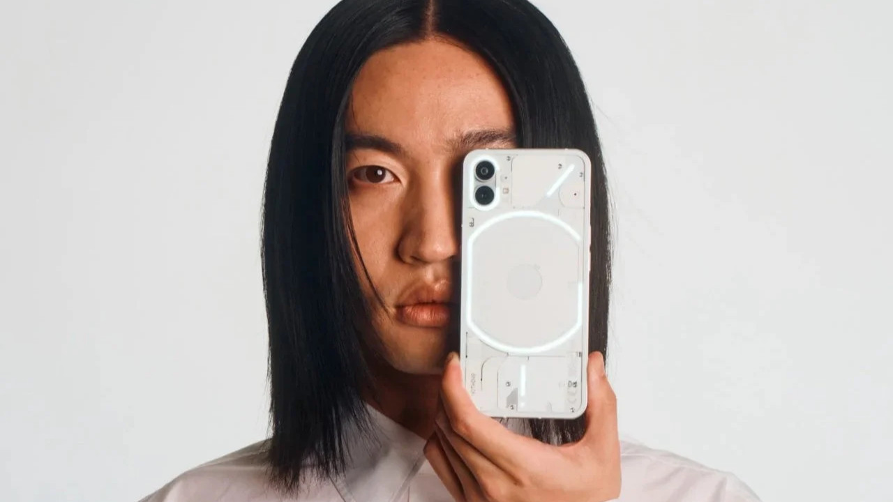 Nothing Phone (2) için ilk sızıntılar gelmeye başladı