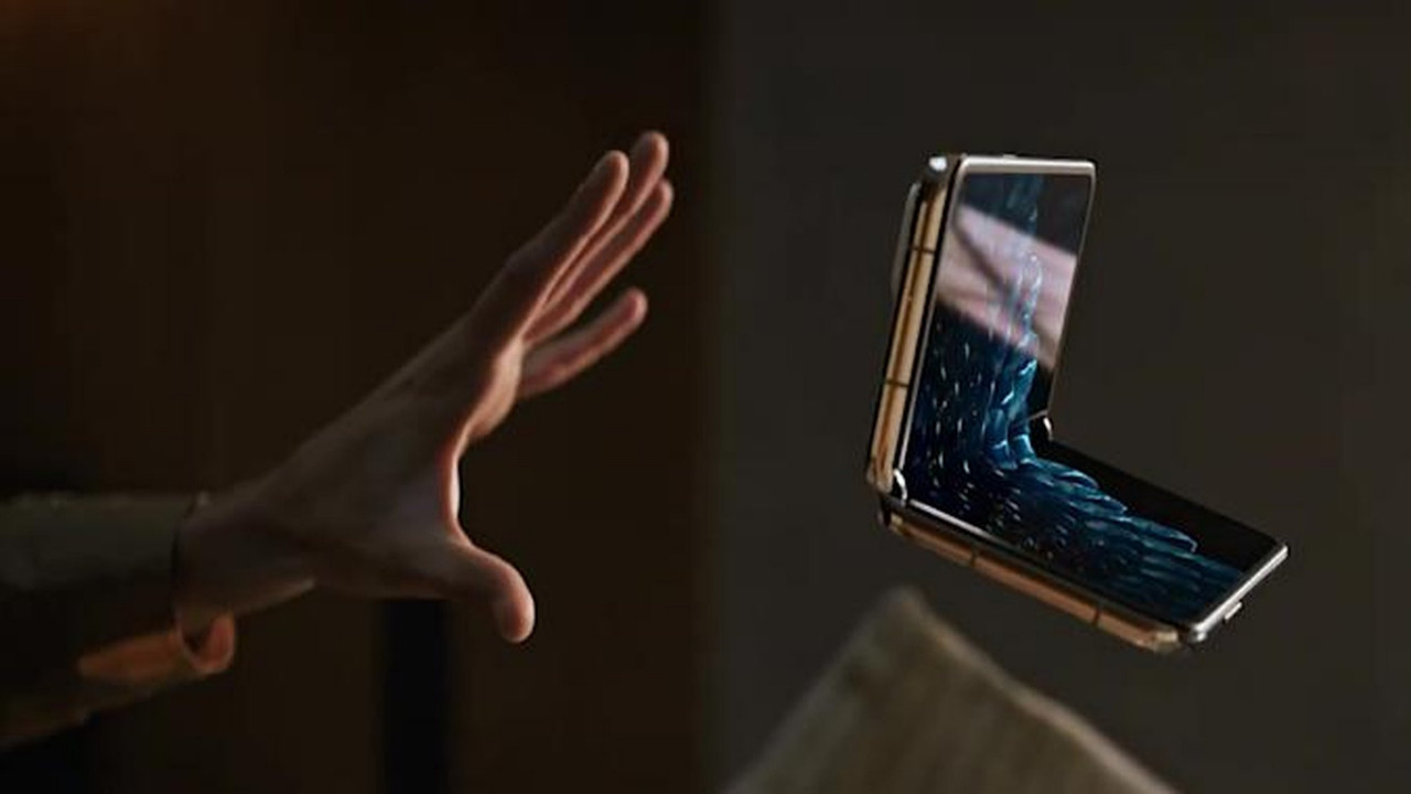 Oppo Find N2 Flip, Galaxy Z Flip 4’e her kulvarda rakip olacak!