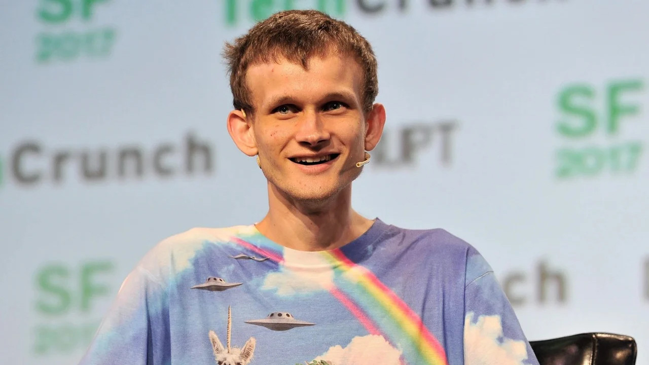 Vitalik Buterin yaptığı hatayı düzeltti! Yaptığı bağışı 100 katına çıkardı