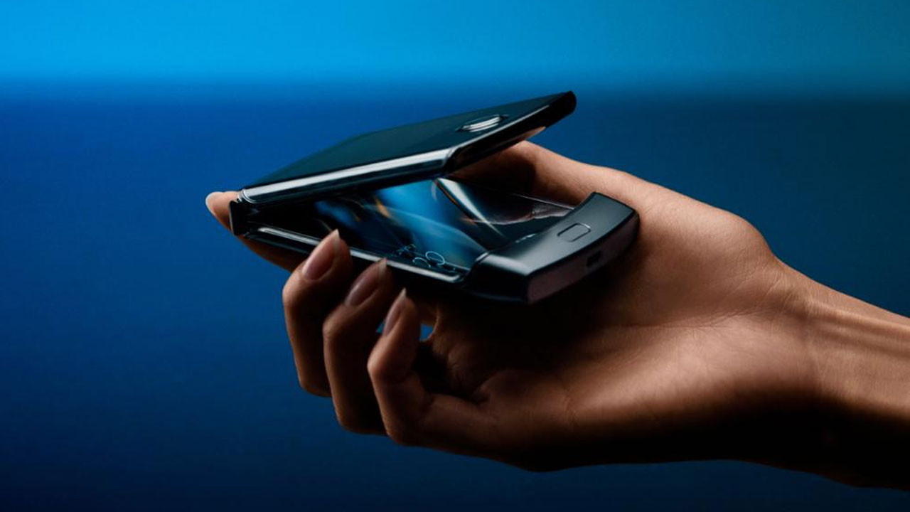 Motorola’nın yeni katlanabilir akıllı telefon modeli artık gün saymaya başladı