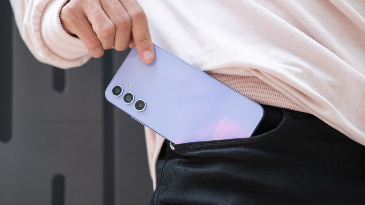 Samsung Galaxy A24 4G fiyatı belli oldu! Bu telefon yok satar!
