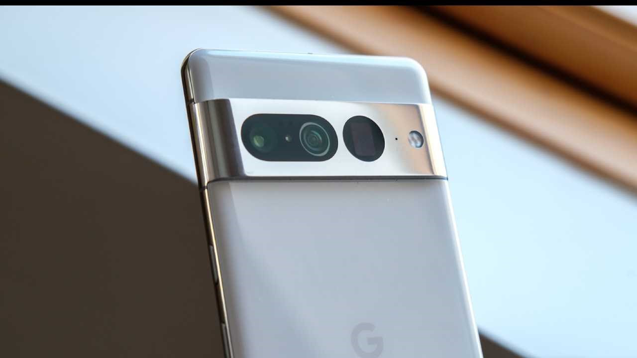 Google, Pixel Flip söylentileri üzerine bir açıklama yaptı