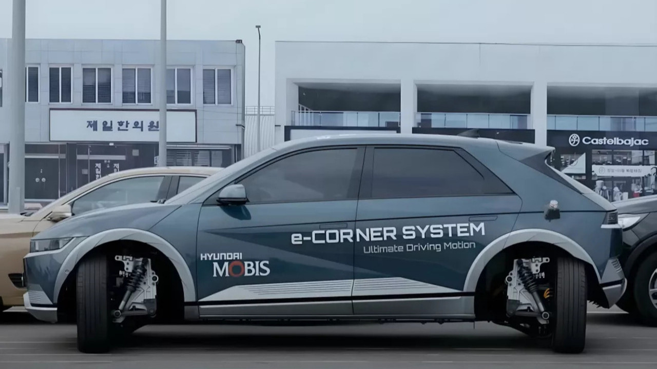Hyundai görenleri hayret içinde bırakacak yeni park sistemiyle tanışın! [Video]