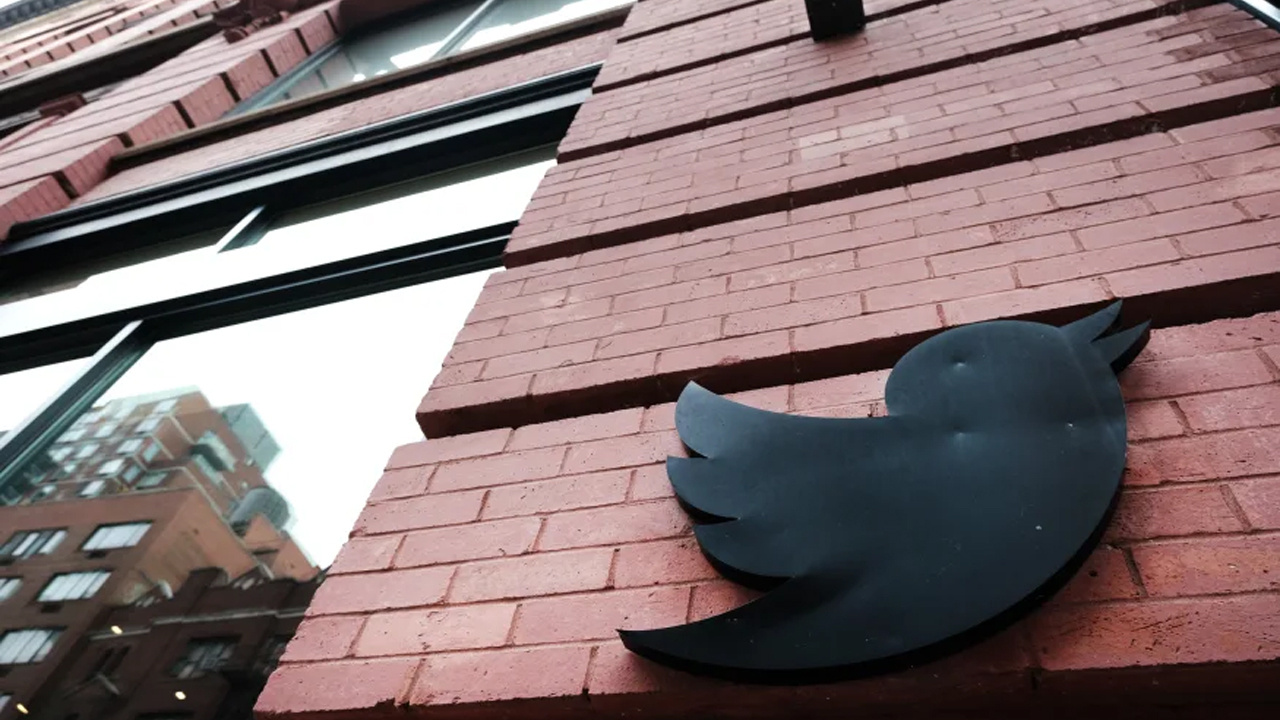 Twitter, Suudi bir muhalifin kaçırılıp işkence görmesine yol açtığı iddiasıyla dava edildi