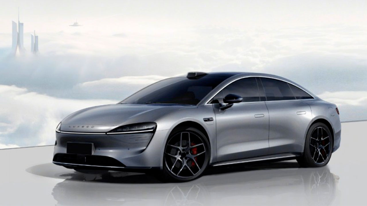 Huawei’den dev iddia: Elektrikli otomobilimiz Tesla’yı solluyor!