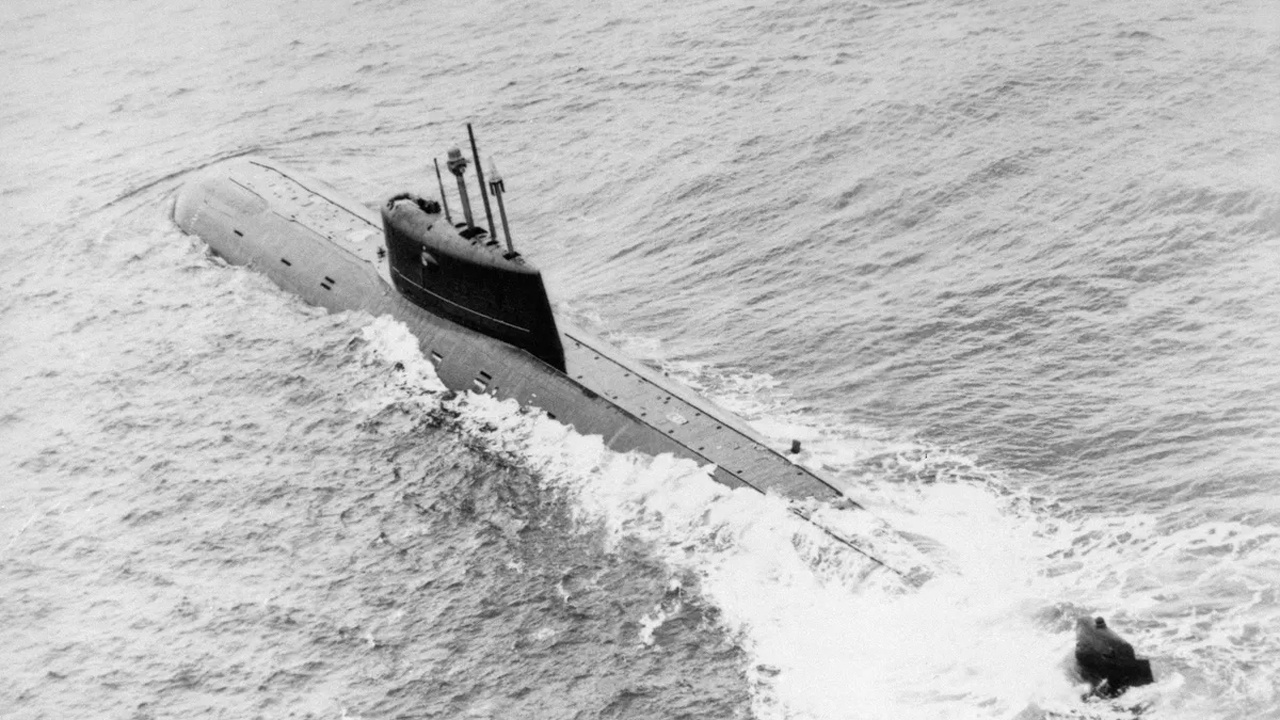 35 yıl önce, soğuk savaş döneminde batan nükleer denizaltı, hala okyanusa radyasyon sızdırıyor olabilir