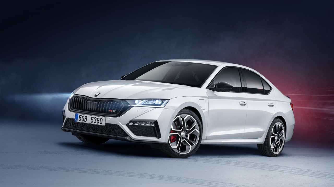 Passat’ı unutturan otomobil! Skoda Superb kampanyalı fiyatları çok cazip!