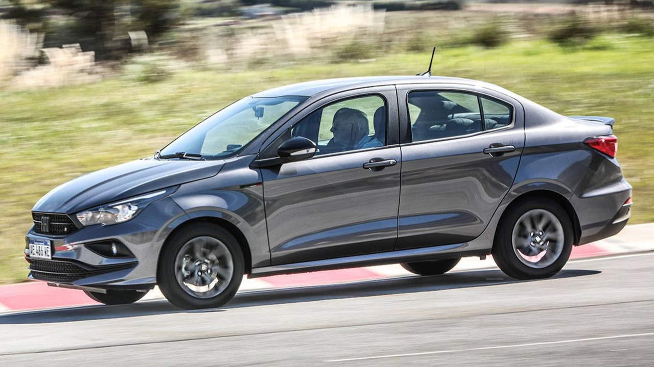 Yeni kasa Fiat Linea Türkiye fiyatı belli oldu! Egea’nın yerine geliyor!