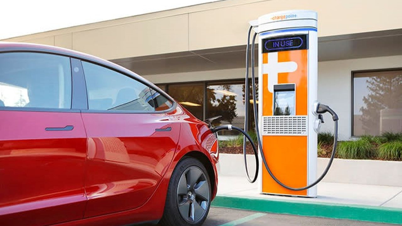 Elektrikli araç piyasasında rekabet kızışıyor