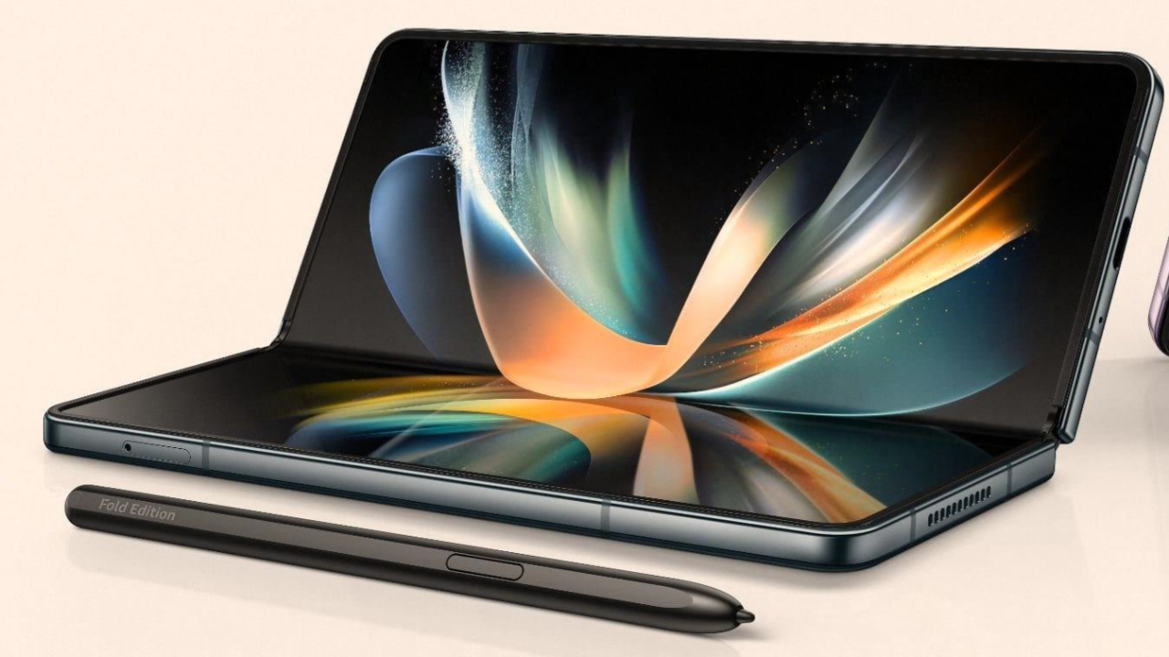 Geçmişten günümüze Samsung’un katlanabilir telefon devrimi