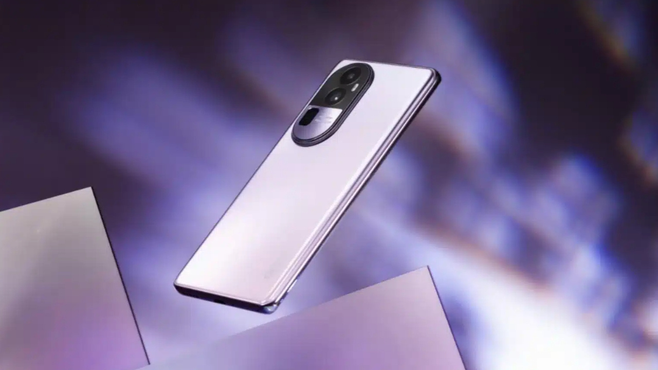 Oppo Reno 11 Pro beklenenin altında fiyatıyla satışa çıktı