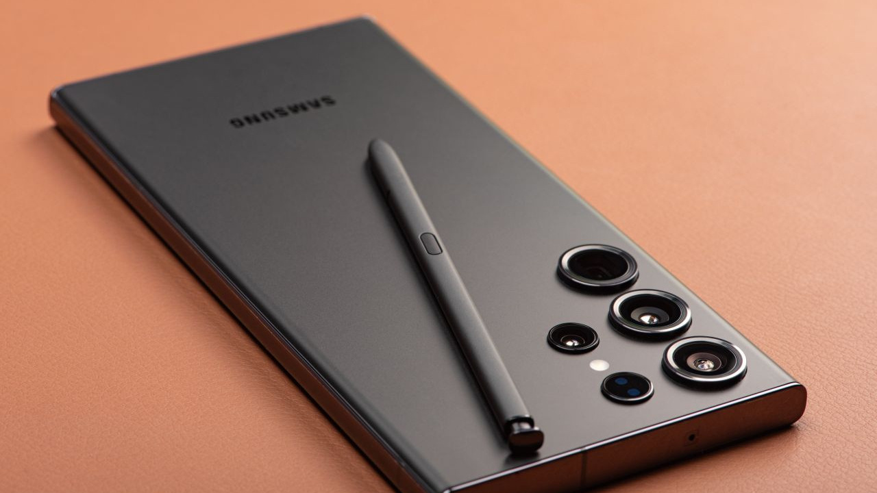Samsung Galaxy S serisinin inanılmaz dönüşümü!