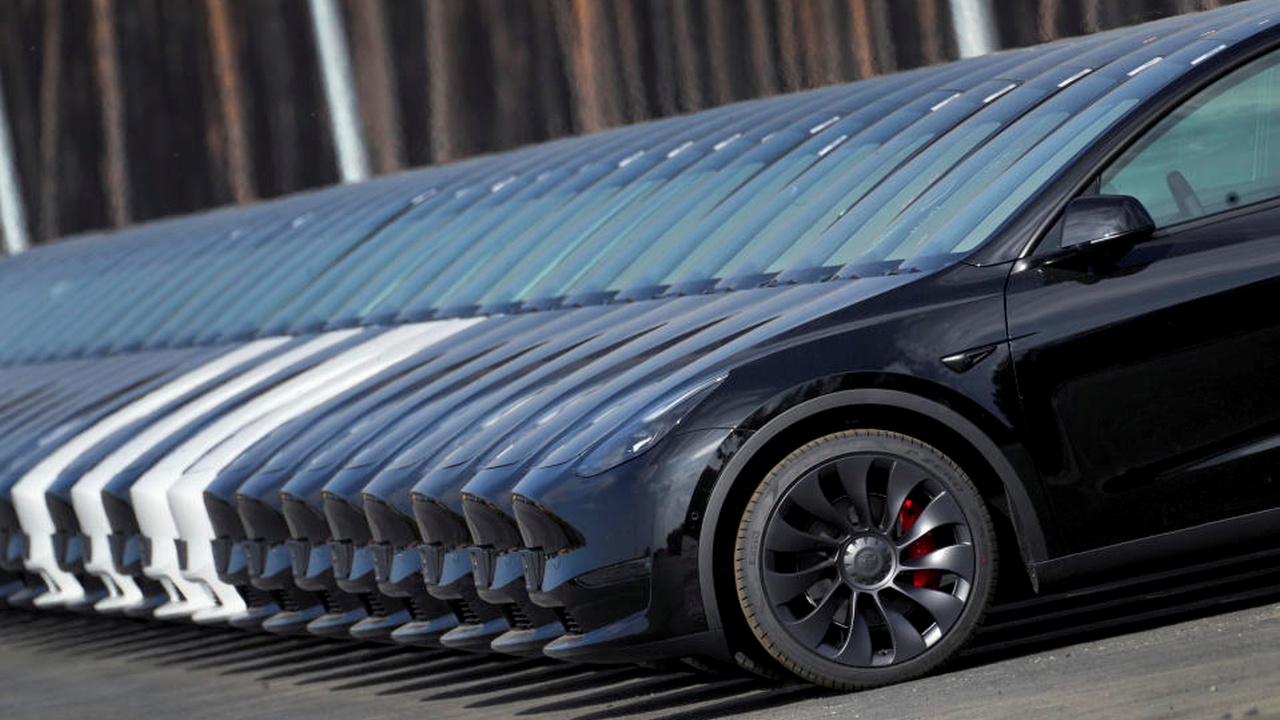 TOGG’un en büyük rakibi TESLA adeta meydan okudu!