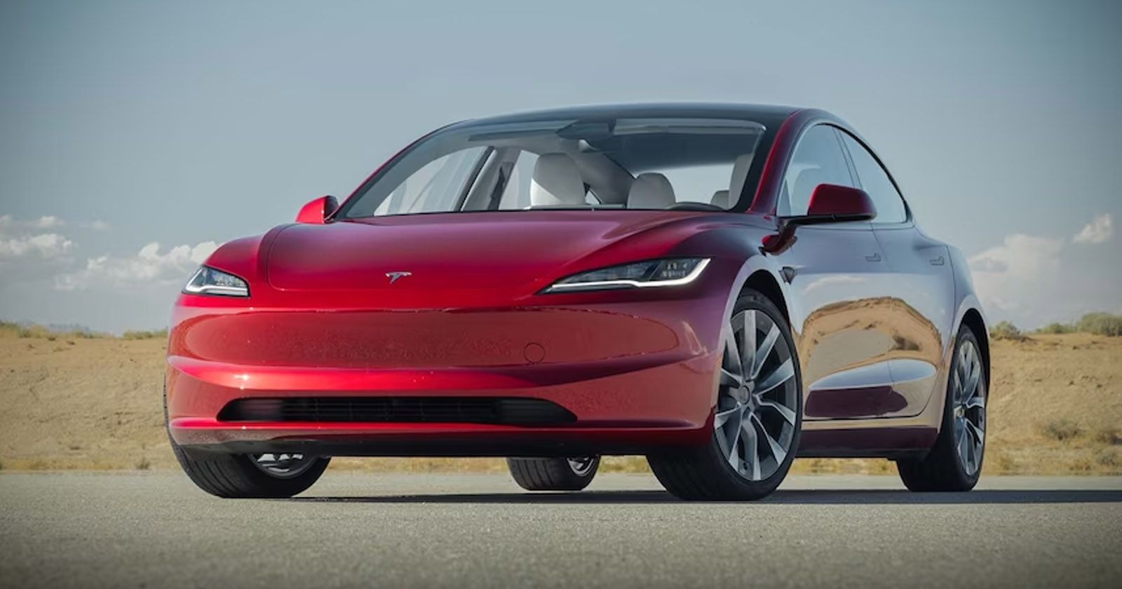 Yenilenen Tesla Model 3 tanıtıldı